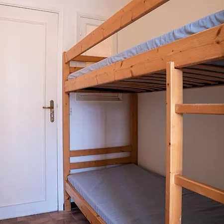 Le Lavandou: Appt T2 + Cabine, 250m Plage, Animaux Admis, Parking, Climatisation, 4-5 Pers. Appartamento *