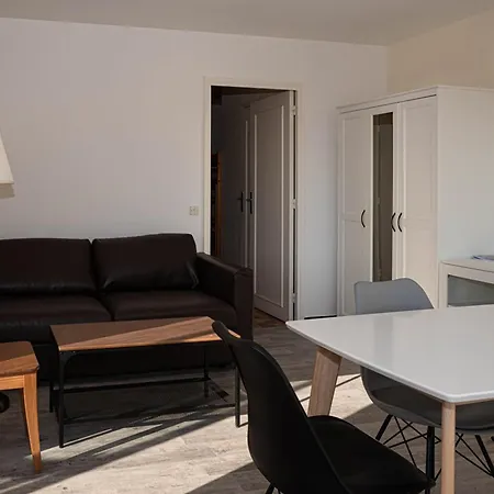 Appartamento Le Lavandou: Appt T2 + Cabine, 250m Plage, Animaux Admis, Parking, Climatisation, 4-5 Pers. *